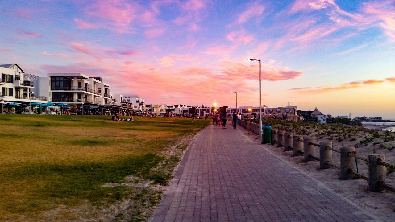 Heaven On Earth - Blouberg Beachfront Self-Catering Apartment Bloubergstrand Exterior photo